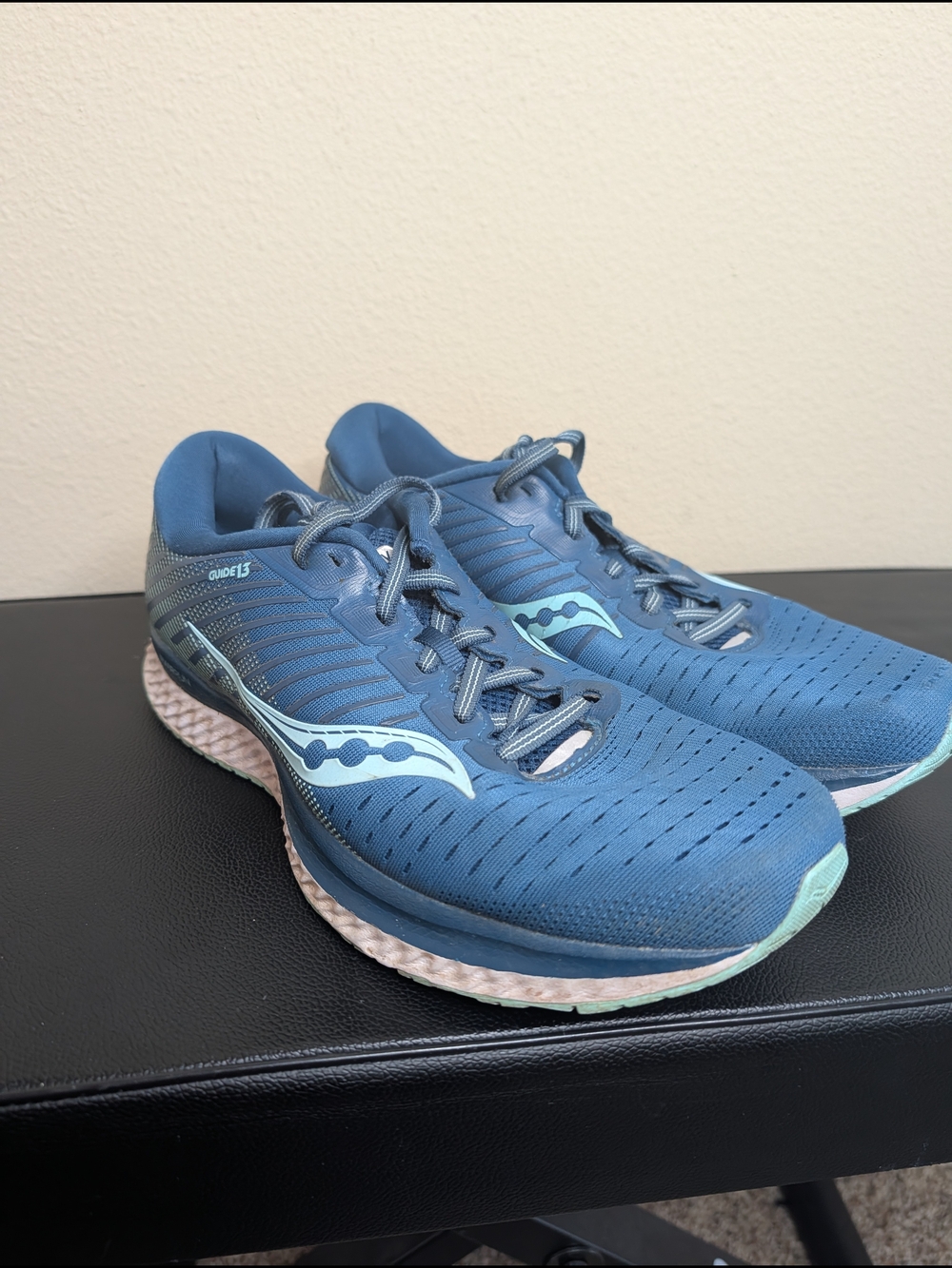 Saucony Guide 13 Women's Running Shoes Size 9.5 Blue Aqua Mint Athletic Sneakers